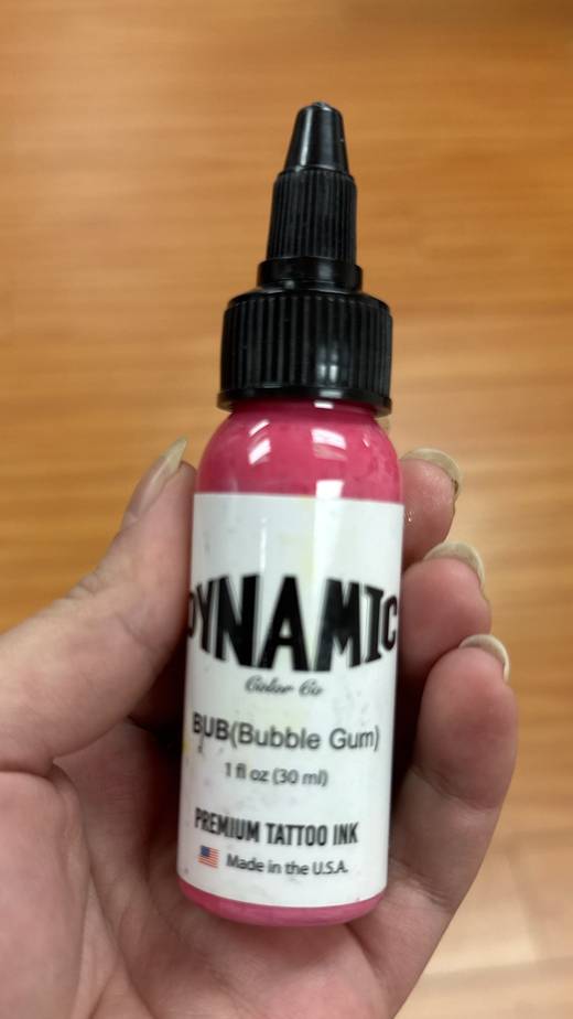 The label of a Dynamic Bubble Gum ink bottle