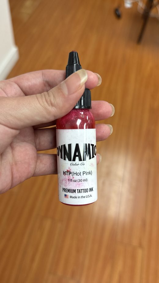 The label of a Dynamic Hot Pink ink bottle