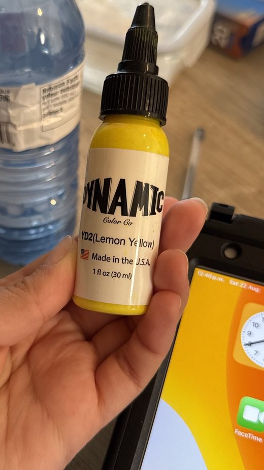 The label of a Dynamic Lemon Yellow ink bottle